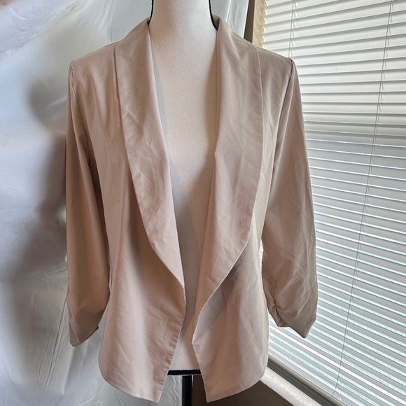 Al Mitchel Jackets & Blazers - Womens Light Beige Open Front Draped Blazer